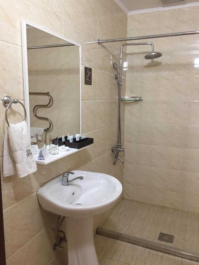 Park Hotel Al Bustan Simkent Kültér fotó